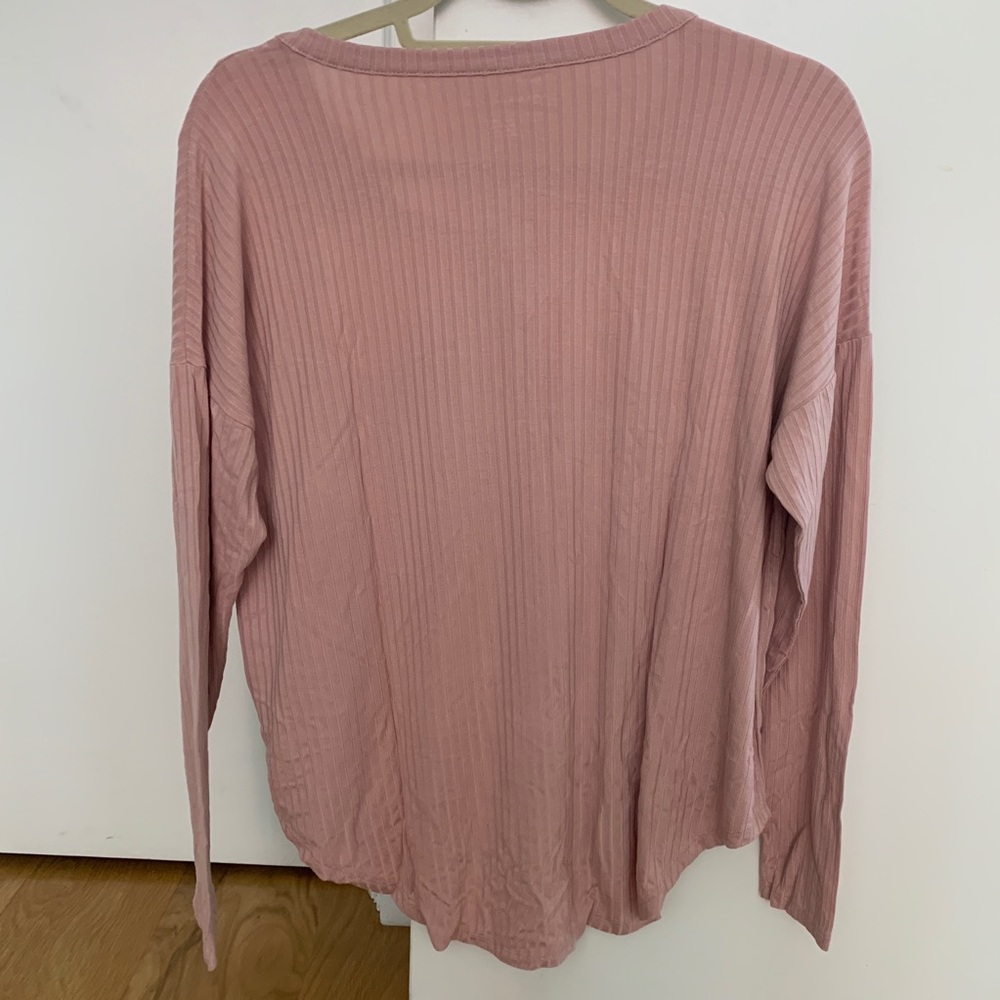 AE long sleeve Henley tshirt in blush - Picture 4 of 4